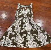 Francesca’s Alya Baroque Key Hole dress size XS