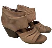 OTBT Patchouli Women's Tan Stacked Heel Open Toed Shoes Size US 10