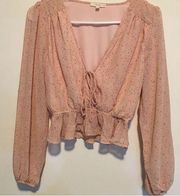 LE LIS BLUSH PINK BIRTHDAY CAKE CROP BLOUSE