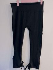 TARGET Women’s Black High Waist Cropped Ankle Tie Leggings Size L/XL