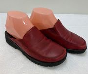 BareTraps Slip On Red Clogs Size 6 M