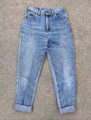 Lee Vintage 80s  Stonewashed acid washed high rise wedgy fit taper leg mom jeans