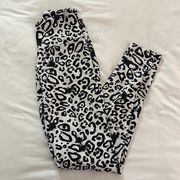 BBB cheetah print leggings