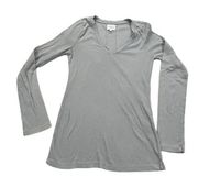 SUNDAYS Gray v Neck long sleeve tee size large/3