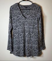 A Pea in the Pod Black & White Floral Blouse Sz S