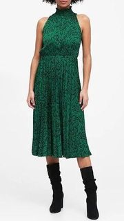 Satin pleated midi dress in green print animal women sz XS NWOT