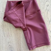 Aritzia TNA TnaSLICK™ Atmosphere Hi-Rise 7" Biker Short Red Argil Size Small