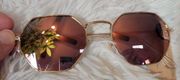 NWT Frye and Co. Women's Gold Toned Sunglasses