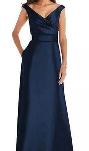 NWT  Midnight Navy Blue Off The Shoulder Satin Gown Size 2