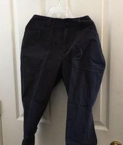 Ladies Gloria Vanderbilt capris 10