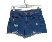 Old Navy distress size 4 boyfriend denim shorts. Approximate 3 inch inseam.