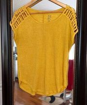 New York & Company Short Sleeve Yellow Blouse Size Small