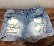 Juniors Size 9 destroyed jean shorts tinseltown womens