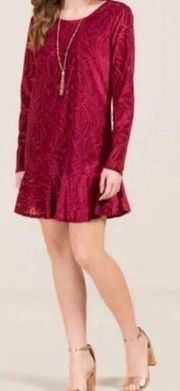 NWT Francesca’s beautiful red velvet dress