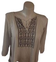 𝅺BB Dakota size small cream top long sleeves Aztec print on the front end sleev