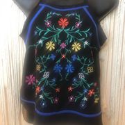 Embroidered black camisole by Xhilaration by Target. Size:Small