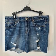 American Eagle Ripped Jean Shorts, size 10