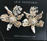 NWOT Lele Sadoughi crystal lily earrings small