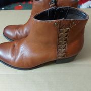 Clark's Maypearl Fawn Ankle Round Toe Brown Boots Size 7.5