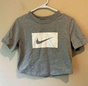 nike cropped tee