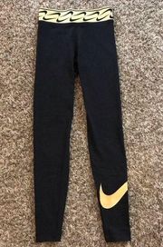 Nike  Swoosh black/gold leggings