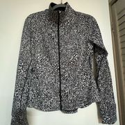 Lululemon define jacket size 8-black and white-BRAND NEW