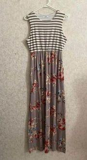 Lux & Co Women’s Medium Sleeveless Striped / Floral Maxi Dress