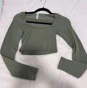 Ribbed Scoopneck Long Sleeve 