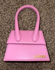 Le Chiquito Moyen Pink bag