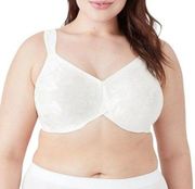 WACOAL white lace underwire bra.  NWT