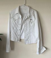 Pre loved  jean jacket in white size M