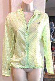 NWOT pale fluorescent green lightweight  Windbreaker. Sz S