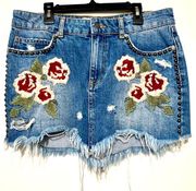 Free People embroidered blue jean skirt. Size 28