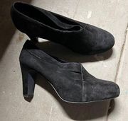 Black Suede Almond Toe Ankle Booties Size 9 EUC