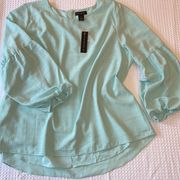 🌟HP!🌟NEW! INVESTMENTS Aqua Bell Sleeve Blouse 2X