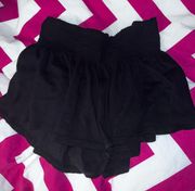 Fox Smocking Short in Black