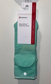 Lululemon  run socks Large