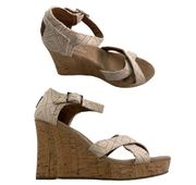 TOMS Wedges Womens 7 Cream Tan Sienna Chevron Open Toe Cork Heels Buckle Summer