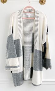 Ces Femme Boutique Colorblock Gray Open Cardigan