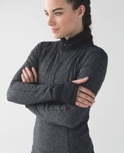 Lululemon dark grey runderful half zip