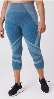 LIVI  by  Seamless capri active tights 22/24