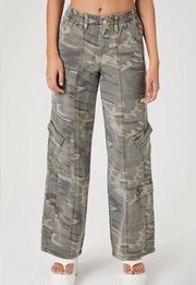 Camo Wide-Leg Cargo Pants