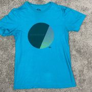 Blue quiksilver tshirt‎