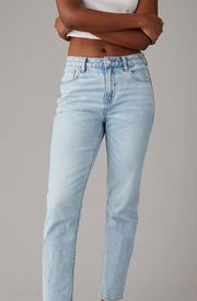 Medium Wash Strigid Mom Jean