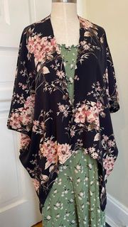 Painted threads floral kimono wrap size medium