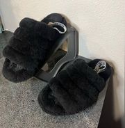 UGG  Women’s Fluff Yeah Authentic Black Sheepskin Cozy Fluffy Slides Size 10