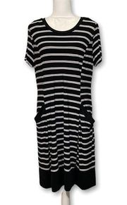 NWOT Black White Stripe Short Sleeve Scoopneck Swing Dress T-Shirt Pockets New