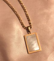 18k gold plated figaro chain with mother of pearl rectangle pendant