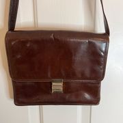 Bottega Venetta Leather Made in Italy Purse. EXCELLENT Condition.