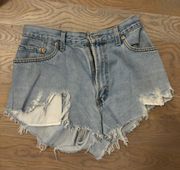 Levi Jean Shorts 